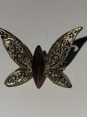 Vintage Gold-Tone Butterfly Brooch with Brown Centerstone
